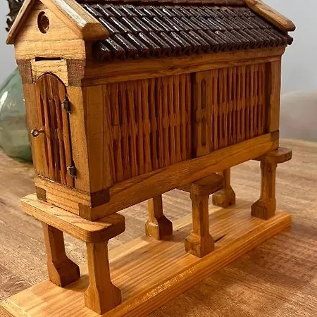 A De Juan - Tres Marias * Redondela